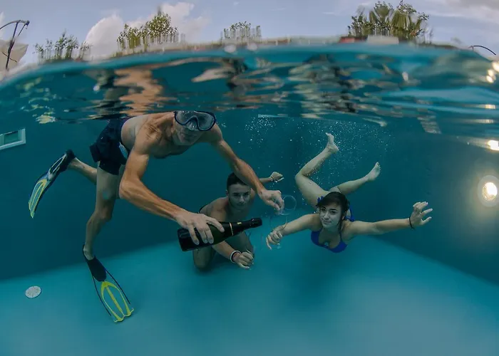 Ca San Ponzio & Casa rural Barolo